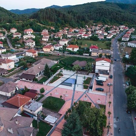 Бялата Къща Hotel Kirkovo  Buitenkant foto
