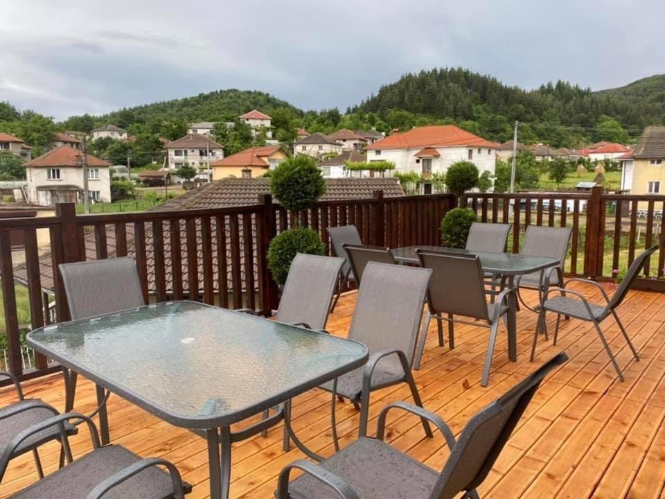 Бялата Къща Hotel Kirkovo  Buitenkant foto